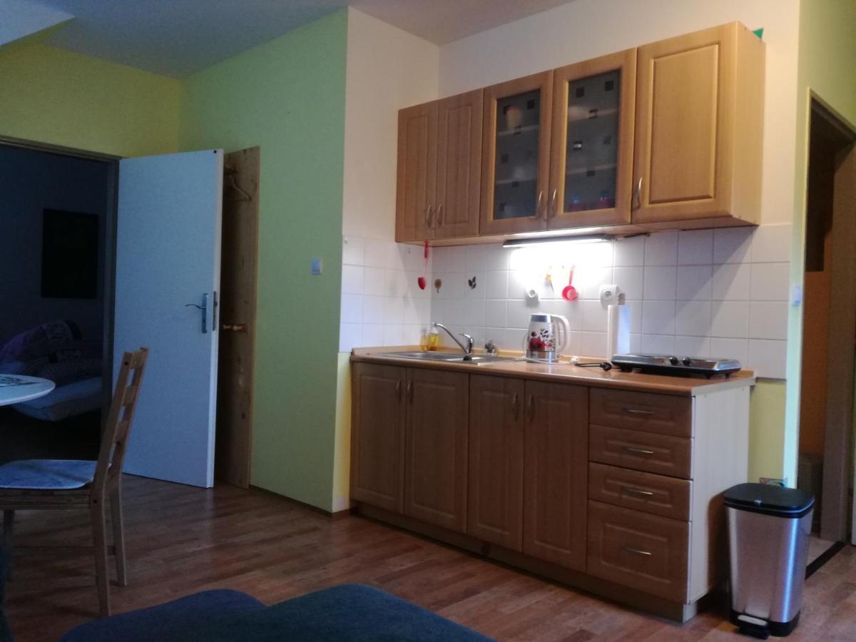 Apartman Orbit Карлов Екстериор снимка