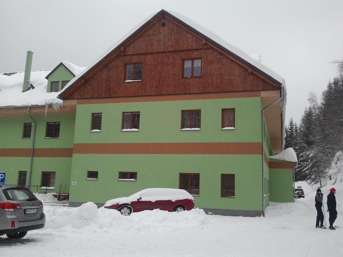Apartman Orbit Карлов Екстериор снимка